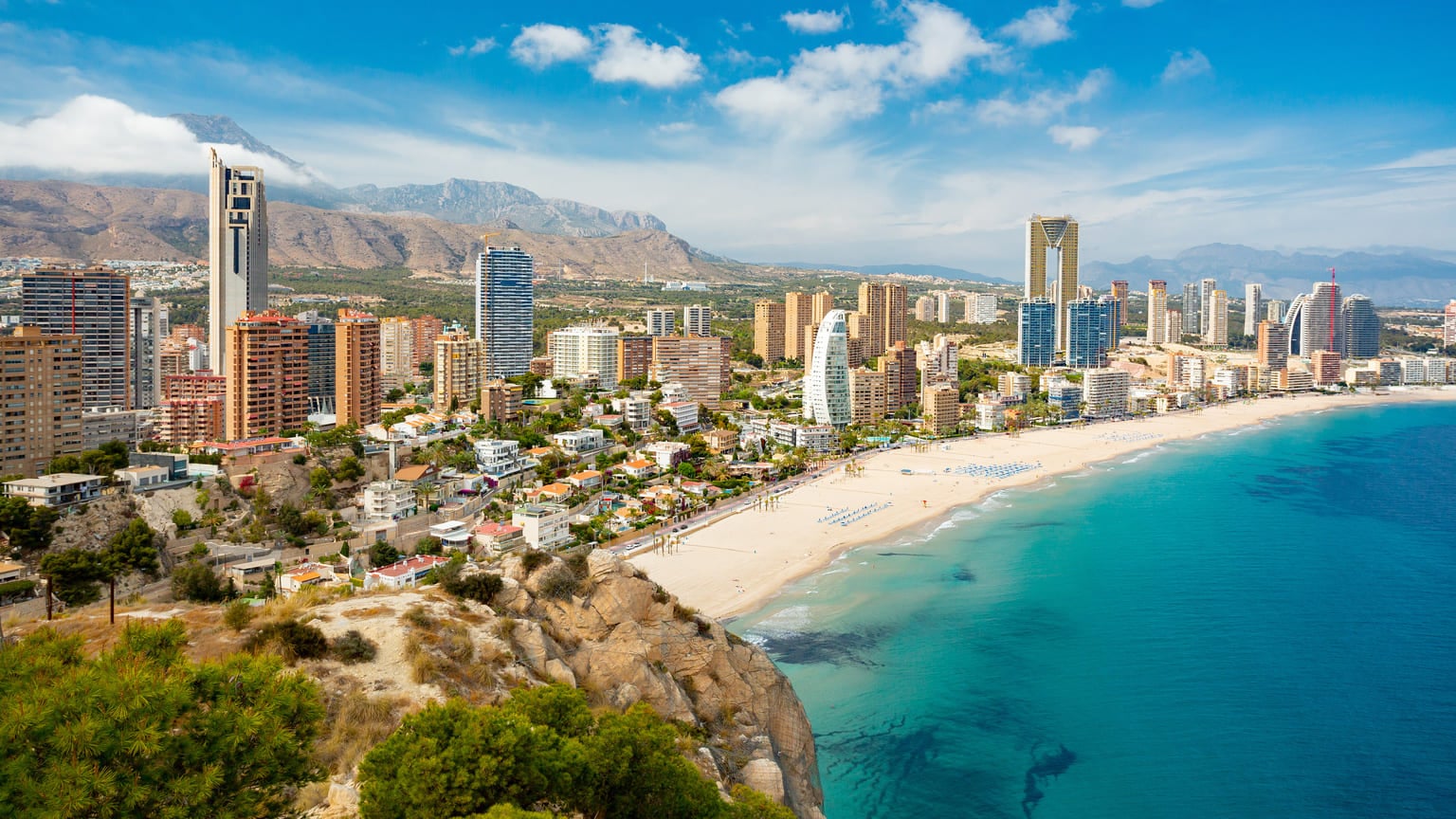 ВНЖ в&nbsp;Испании при&nbsp;покупке недвижимости