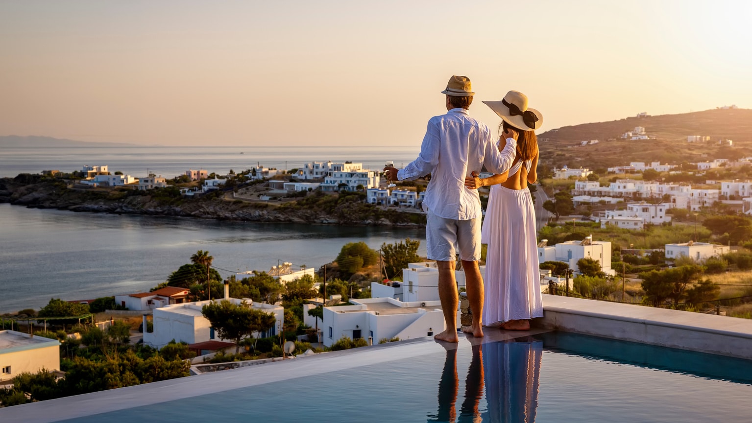 ВНЖ в Греции за недвижимость: как россиянину стать резидентом страны