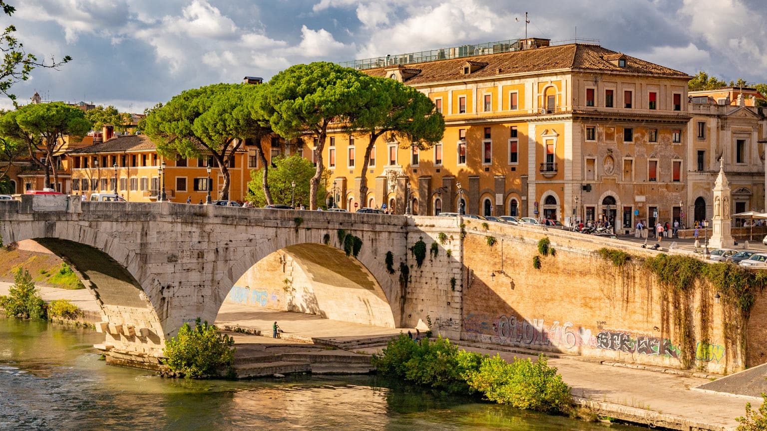 «Золотая виза» в Италию: могут ли россияне получить ВНЖ в 2024 году?