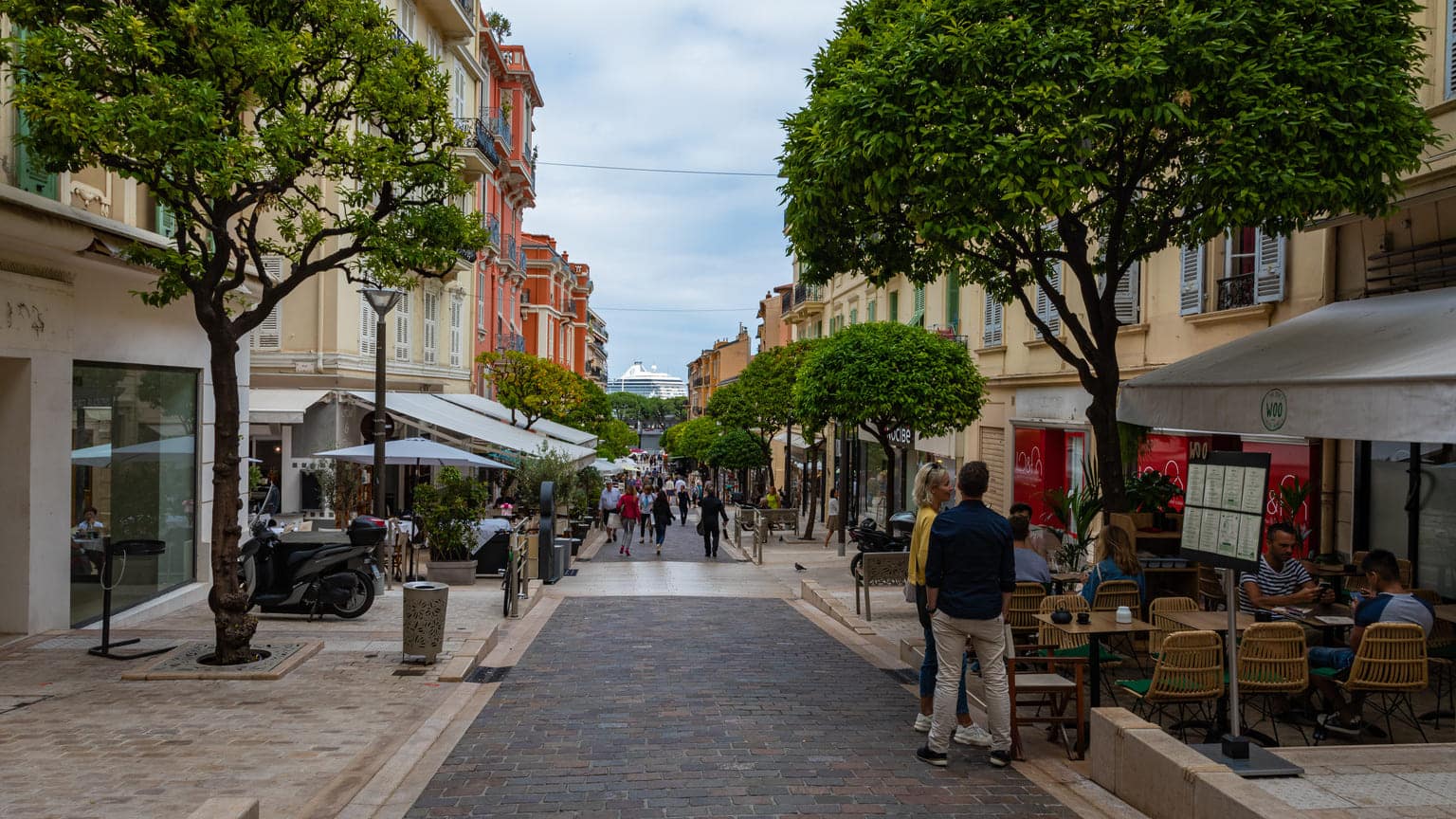 Как&nbsp;получить долгосрочную визу для&nbsp;переезда во&nbsp;Францию