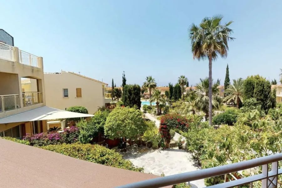 Как купить недвижимость на Кипре для переезда и получить ПМЖ