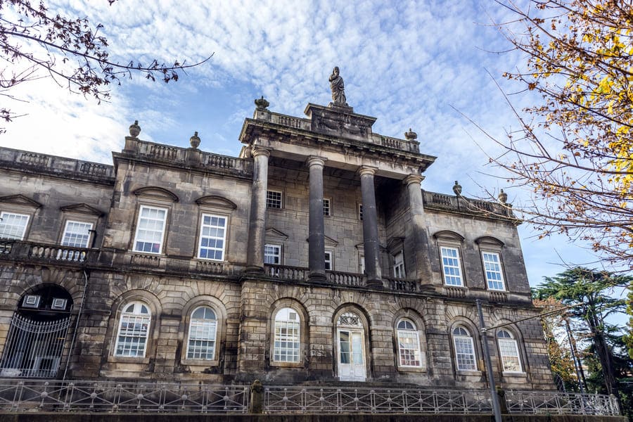 Больницы в Португалии