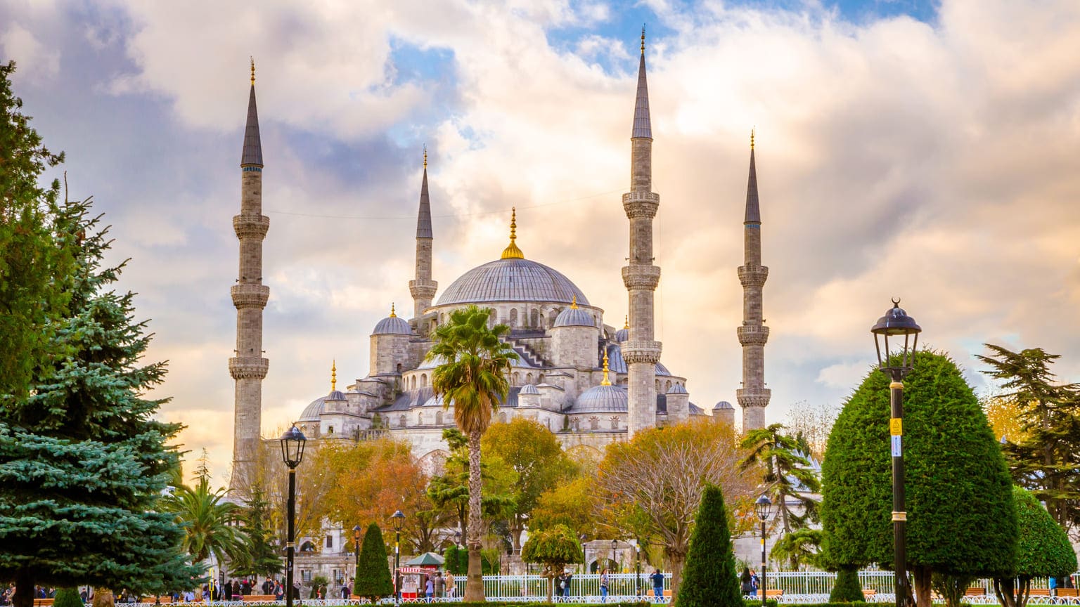 Отзывы о&nbsp;гражданстве Турции: стоит&nbsp;ли получать второй паспорт за&nbsp;400&nbsp;000&nbsp;$