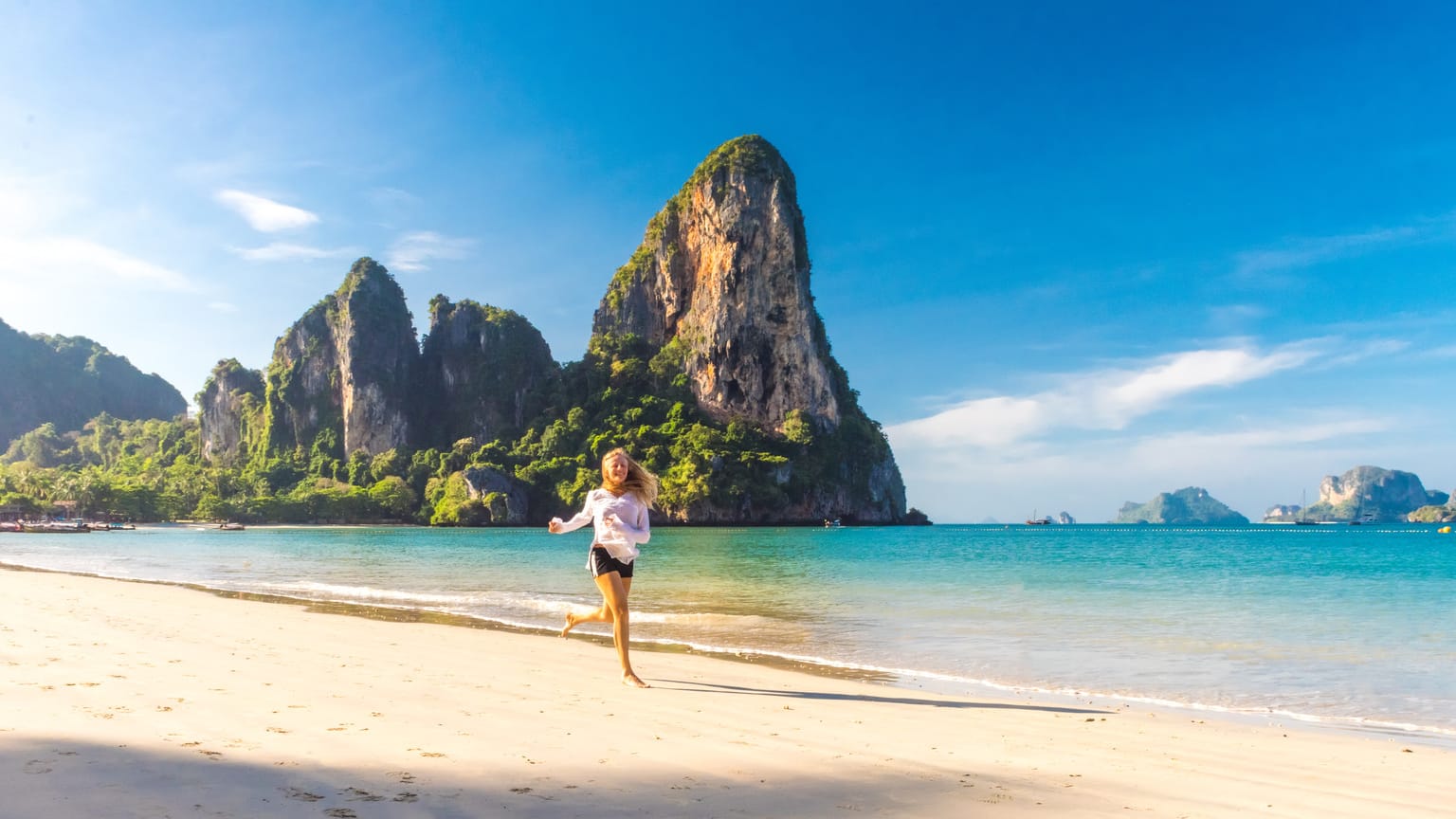 Безвизовые страны для&nbsp;россиян: популярные направления, условия въезда и&nbsp;пребывания