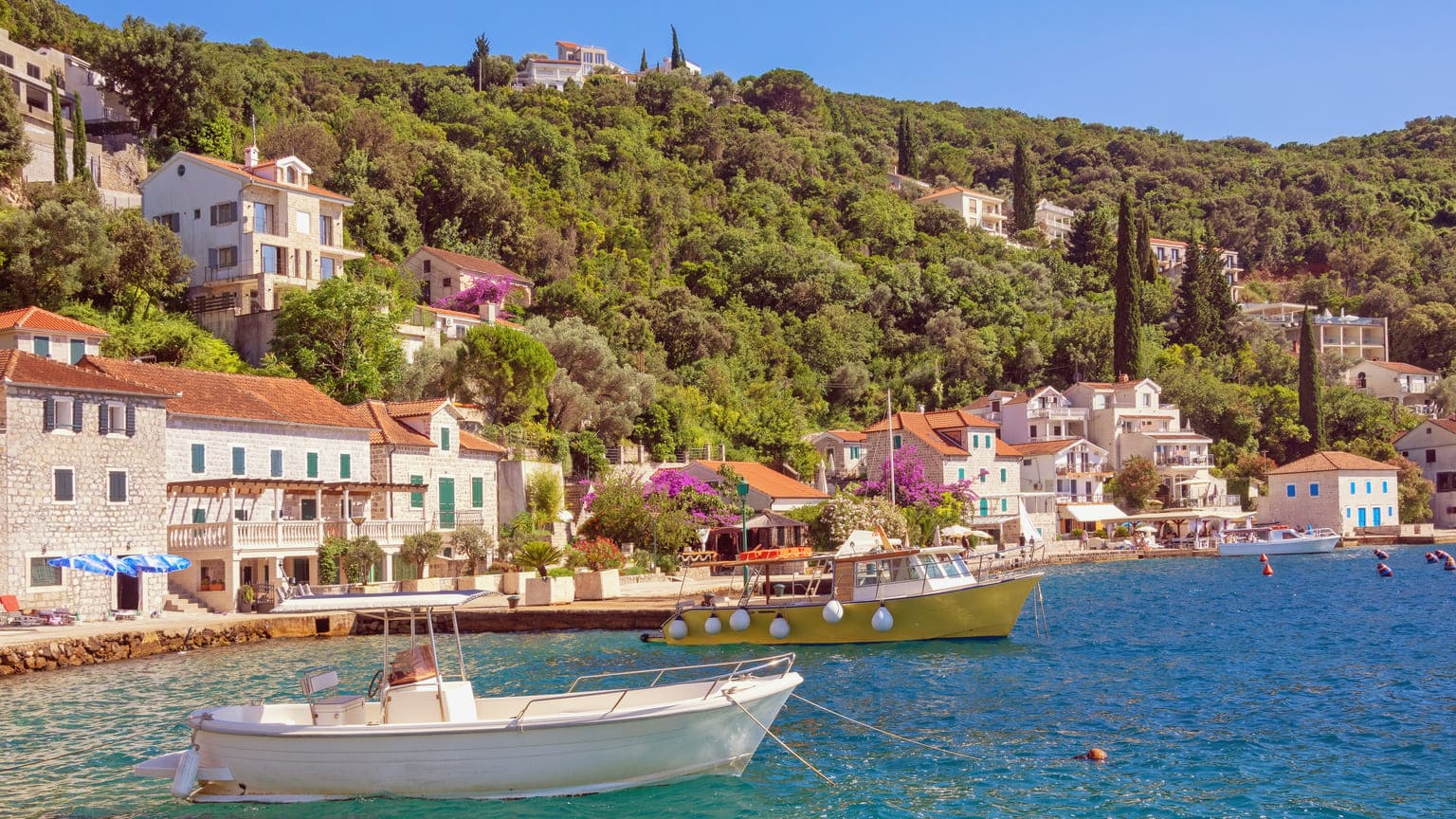 12&nbsp;способов получить ВНЖ в&nbsp;Черногории