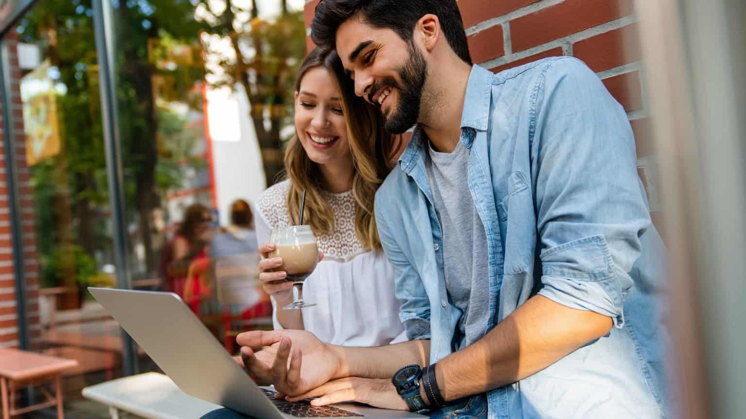 ВНЖ и&nbsp;ПМЖ: в&nbsp;чем различия и&nbsp;какой статус лучше