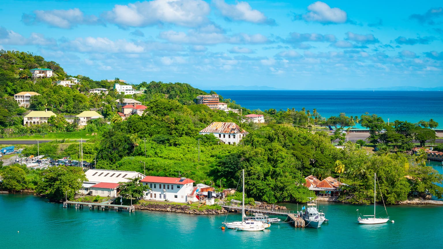 Карибский паспорт для россиян: каковы преимущества и недостатки гражданства Сент-Люсии