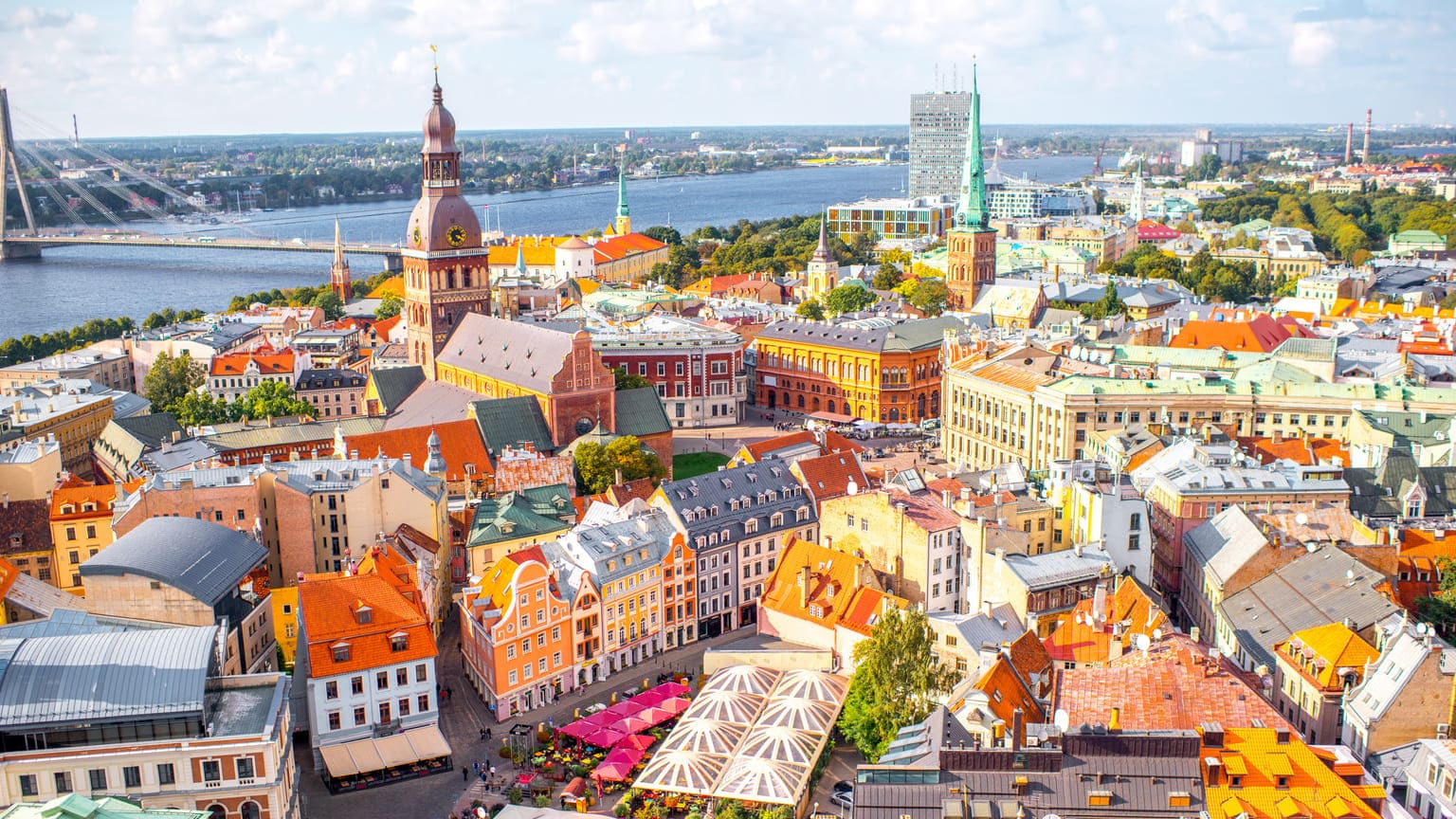 Как россиянам получить ВНЖ в Латвии за инвестиции в 2025 году